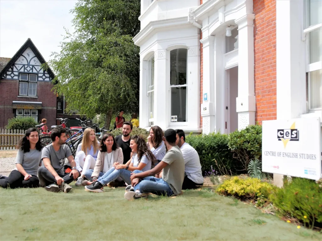 영국어학연수 CES 어학원 워딩 Worthing