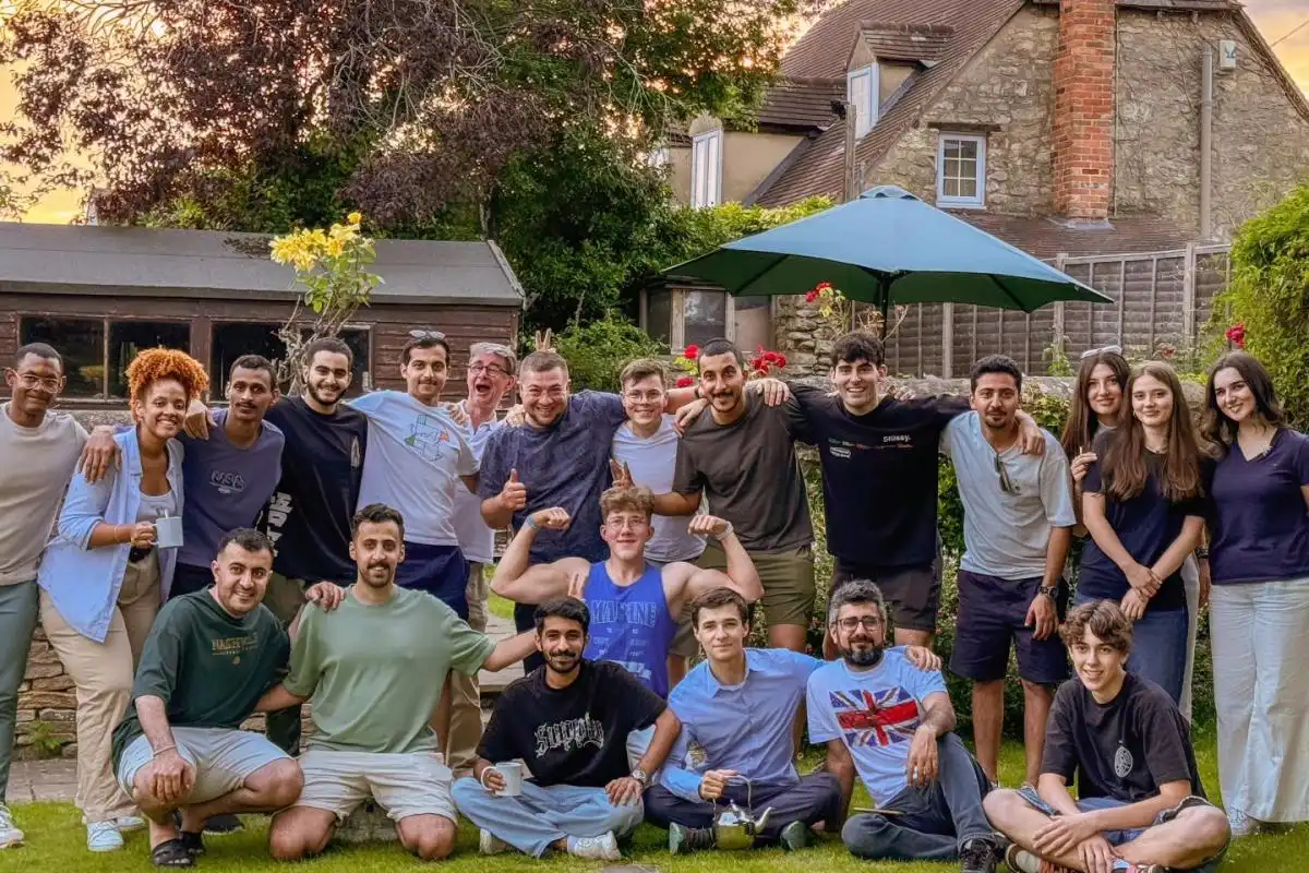 ces-oxford-language-school-students-4