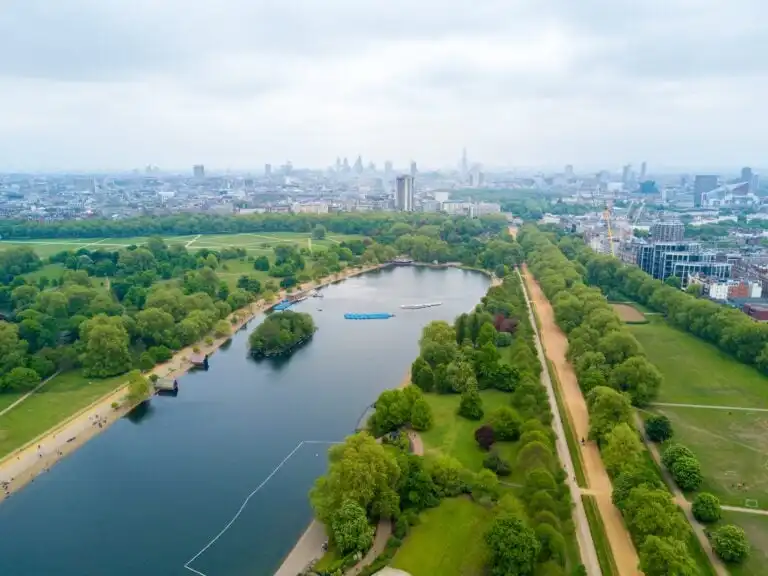 Bird-eye-view-of-hyde-park-in-Lodnon