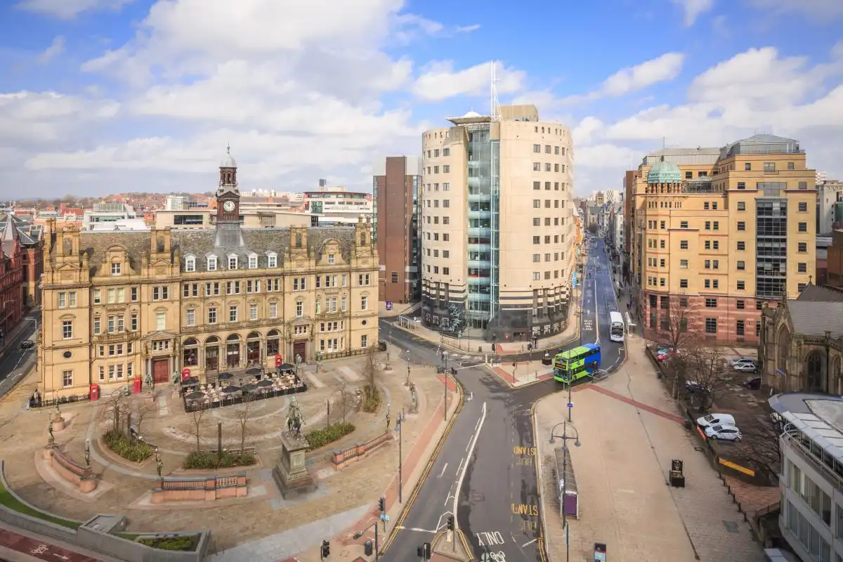 ces-leeds-language-school-city