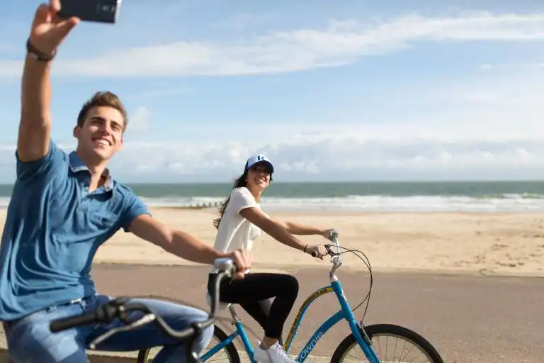 kaplan-social-activities-bournemouth-bike-ride