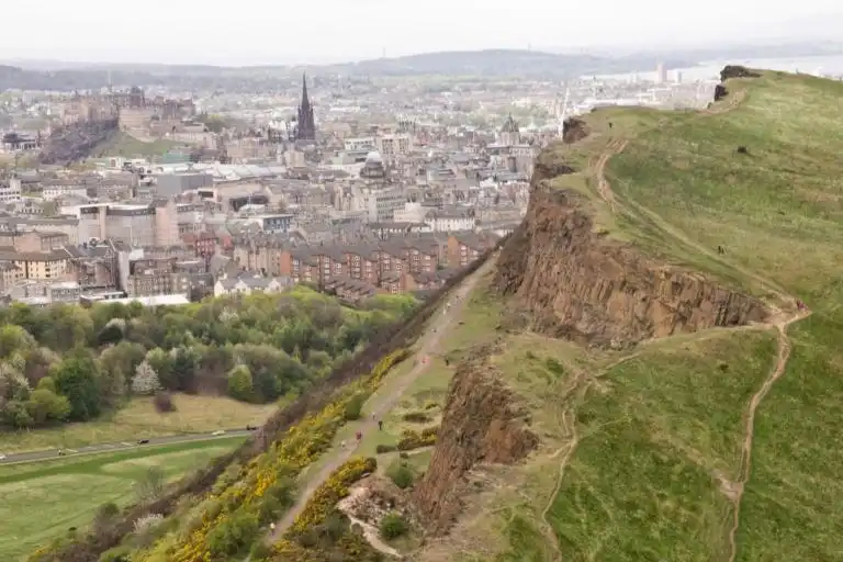 kaplan-social-activities-edinburgh-arthurs-seat