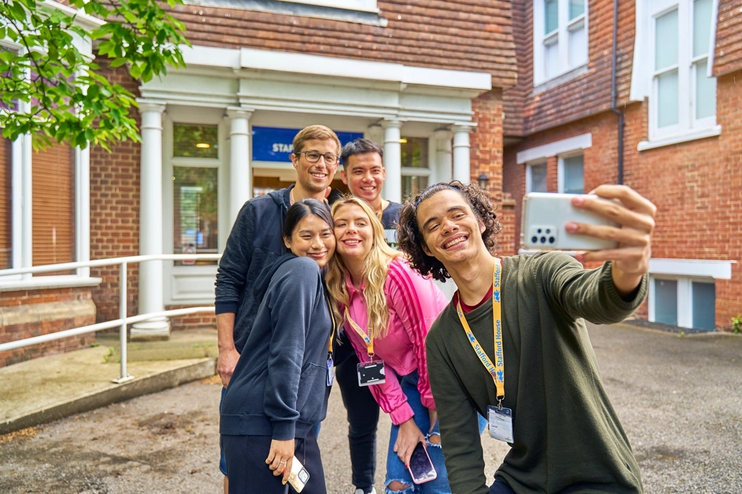 stafford-house-canterbury-language-school-students-14