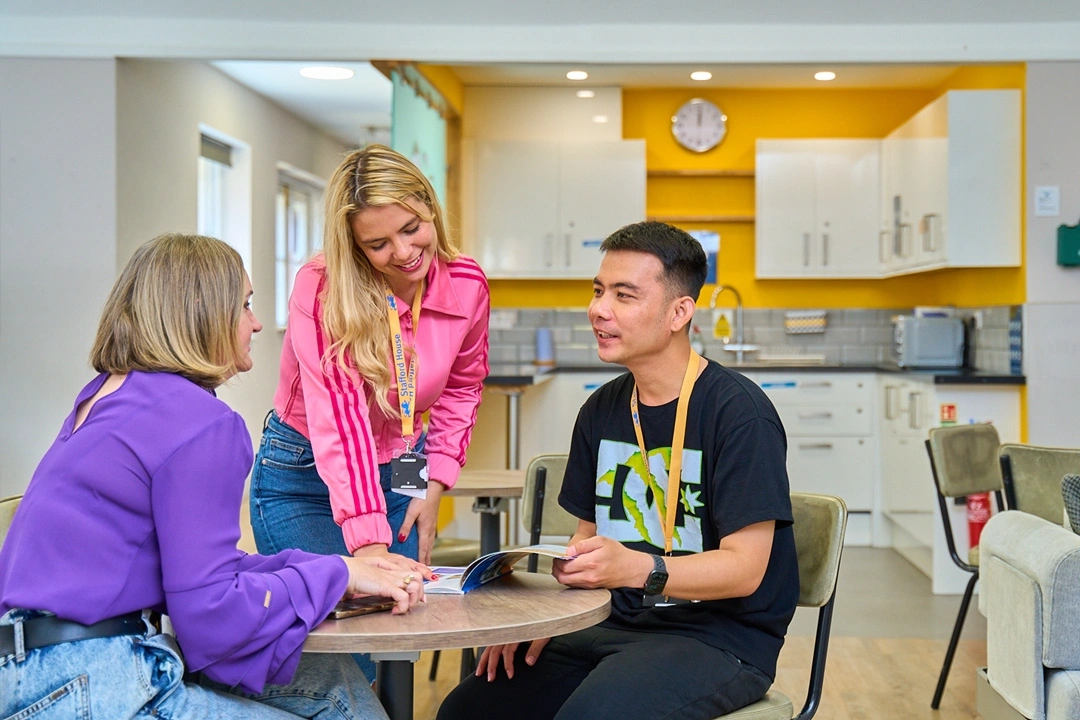 stafford-house-canterbury-language-school-students-9